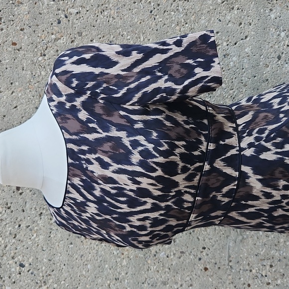 TAHARI silk leopard print dress - Picture 6 of 12